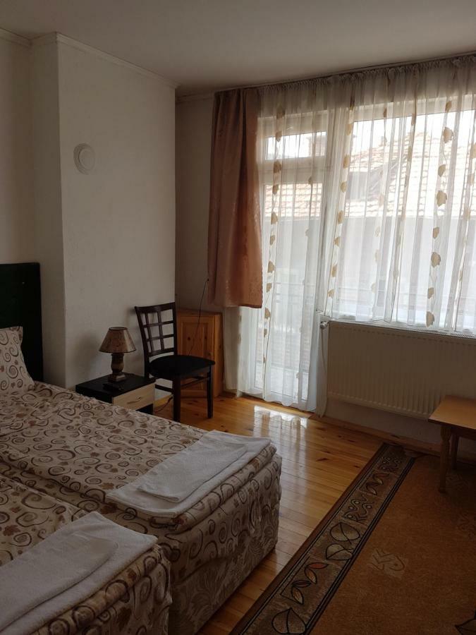 Yana Guest House Dobrinishte Esterno foto