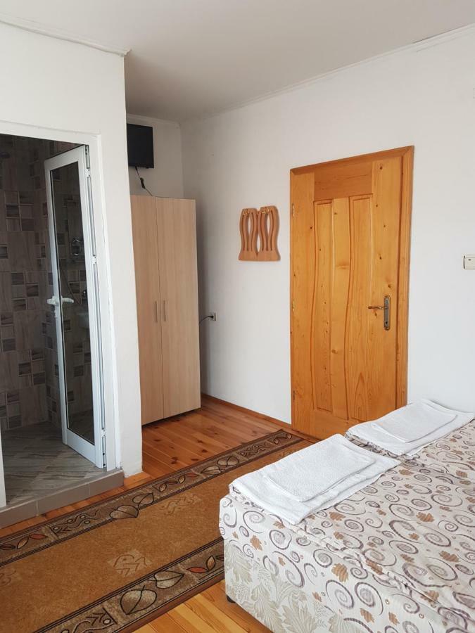 Yana Guest House Dobrinishte Esterno foto