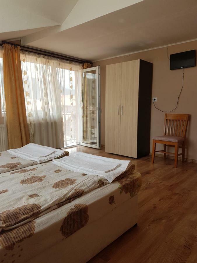 Yana Guest House Dobrinishte Esterno foto