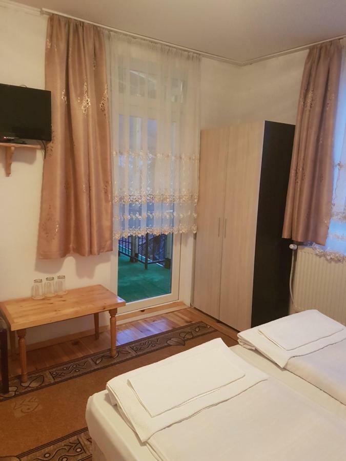Yana Guest House Dobrinishte Esterno foto